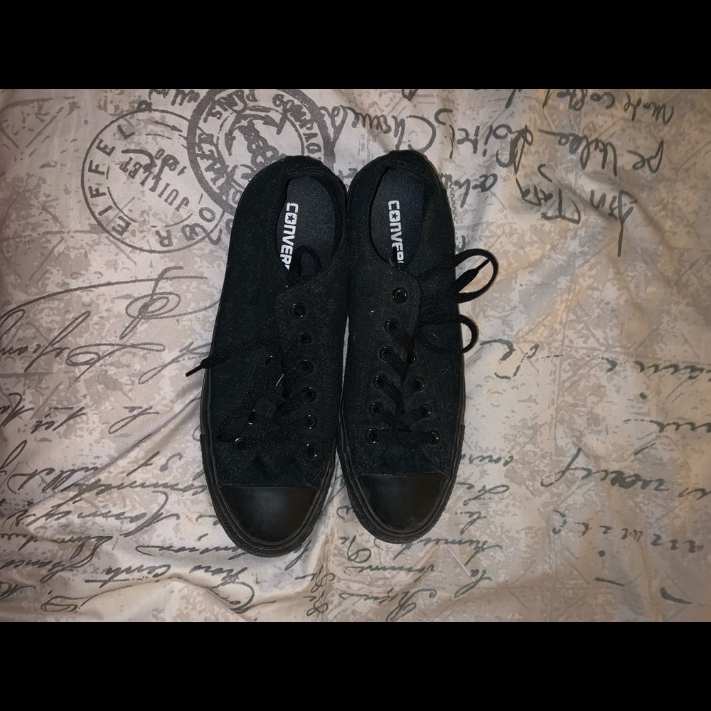 CONVERSE | black flats tennis shoes